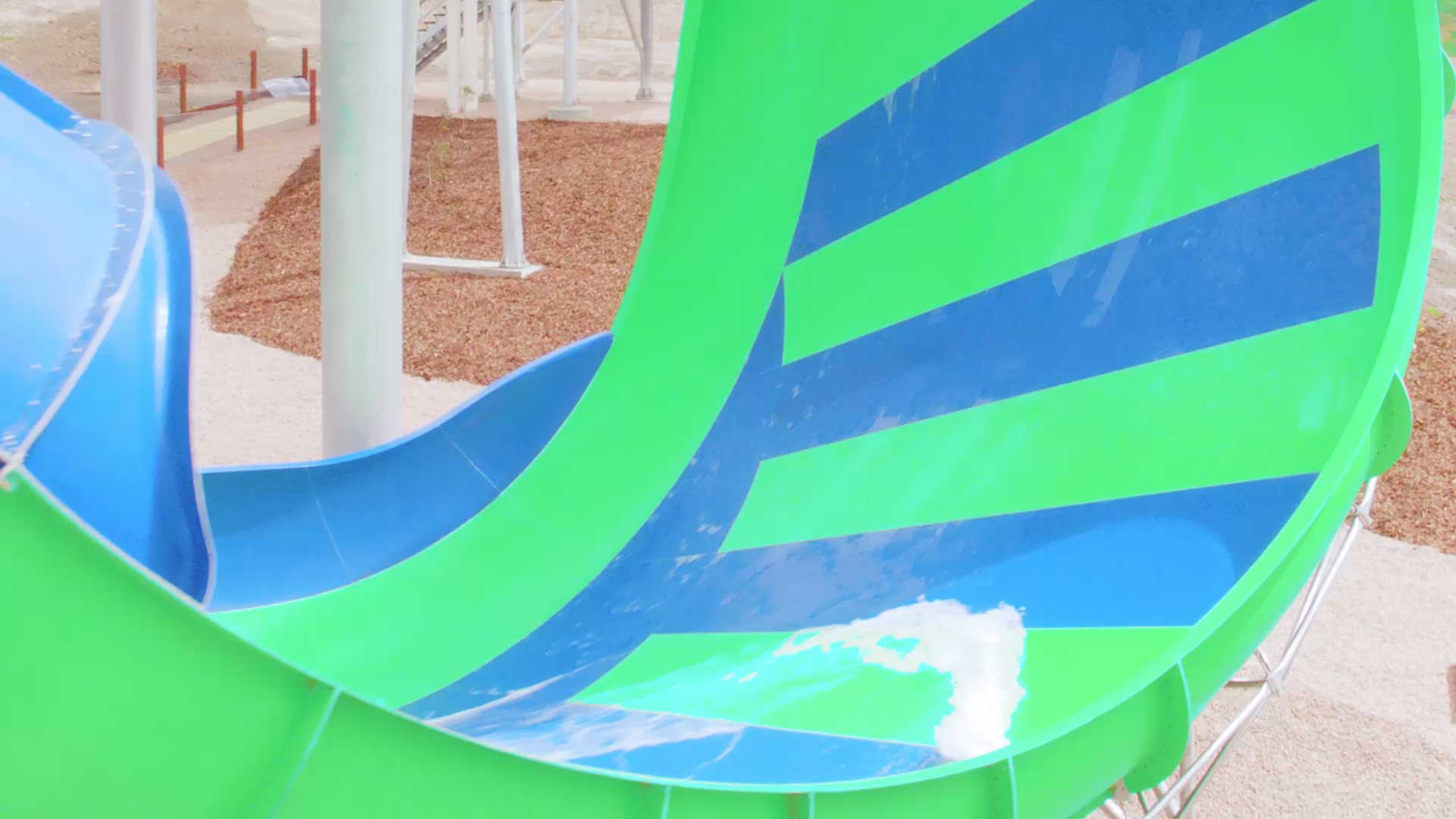 Funfields Gravity Wave 2025 16x9