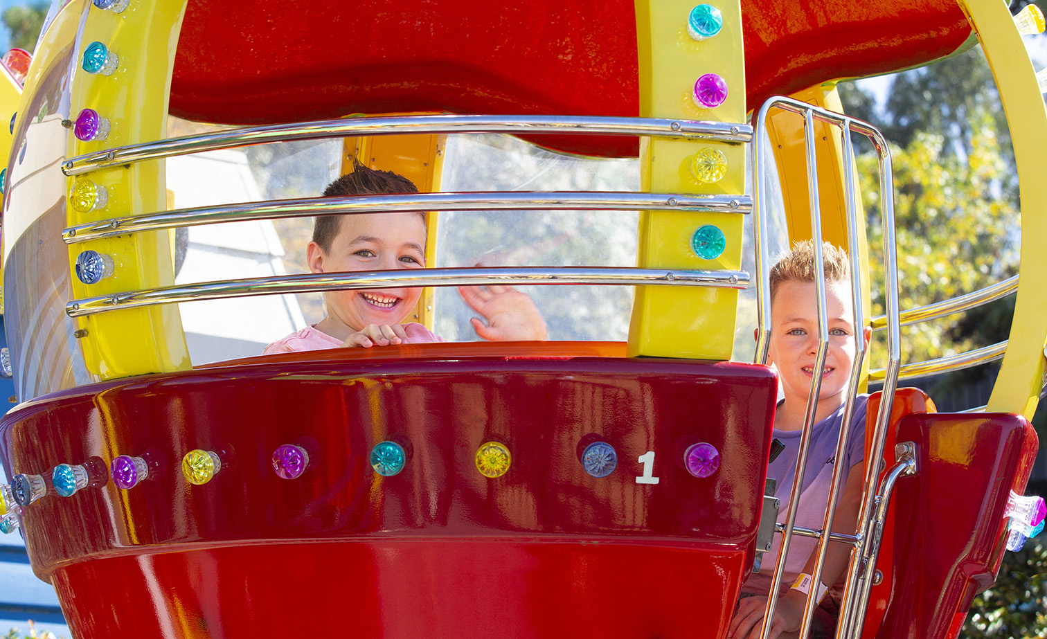 Funfields Theme Park Berry Ferris Wheel 1