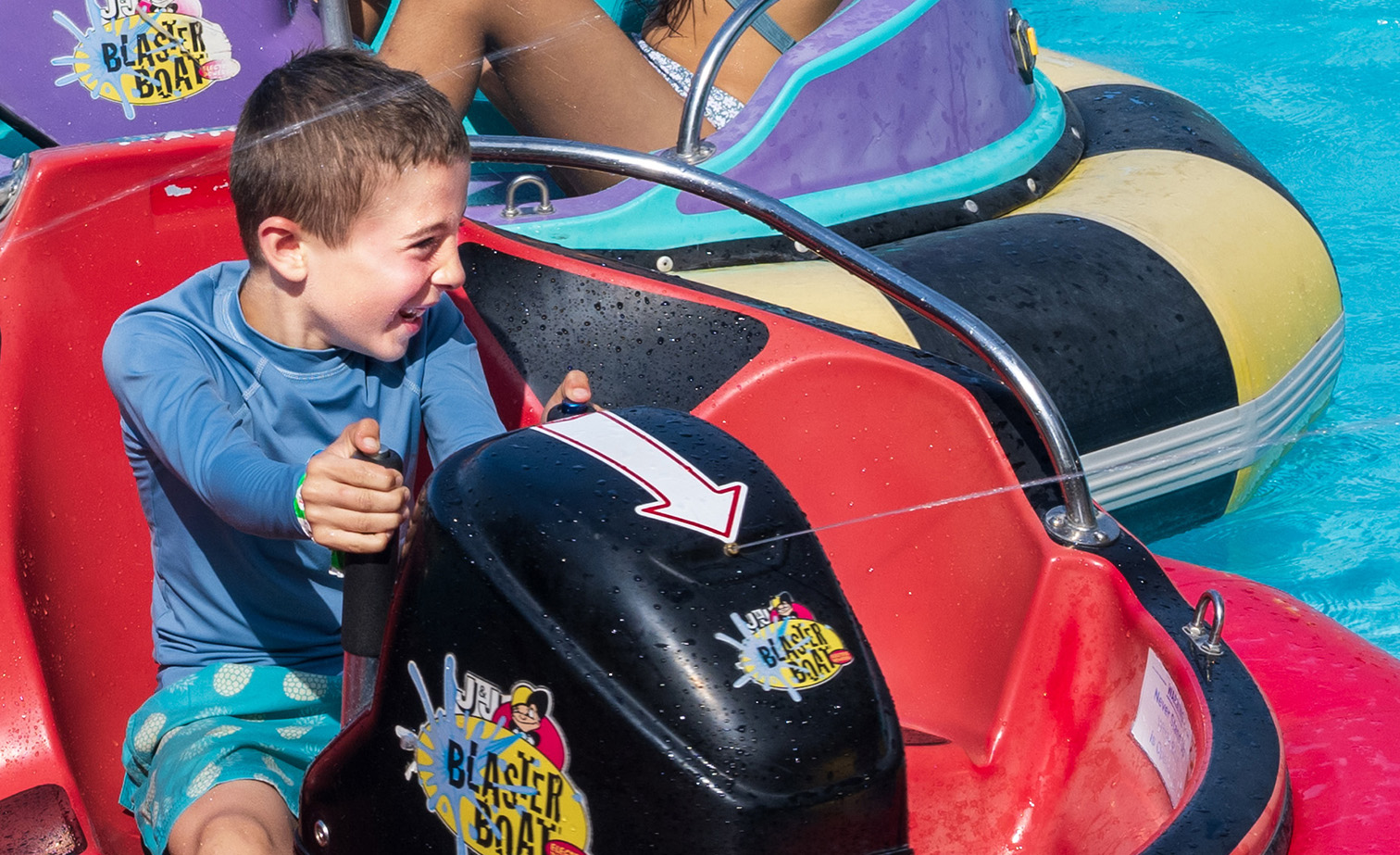Funfields Theme Park Tiki Bay Bumper Boat Rides 4