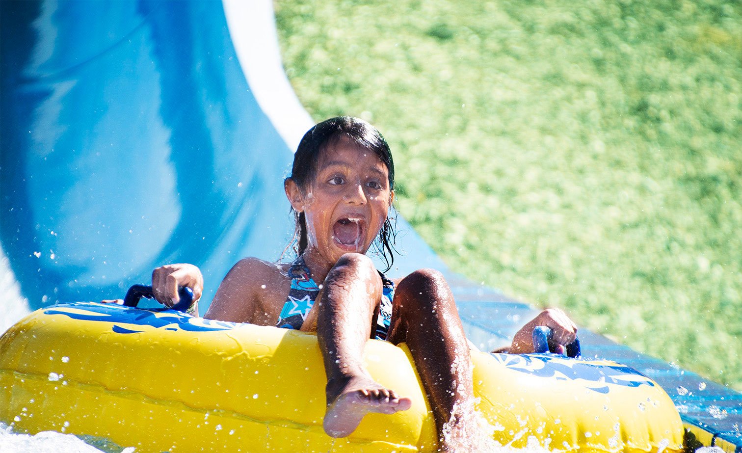 Funfields Theme Park Wipeout Waterslide 04